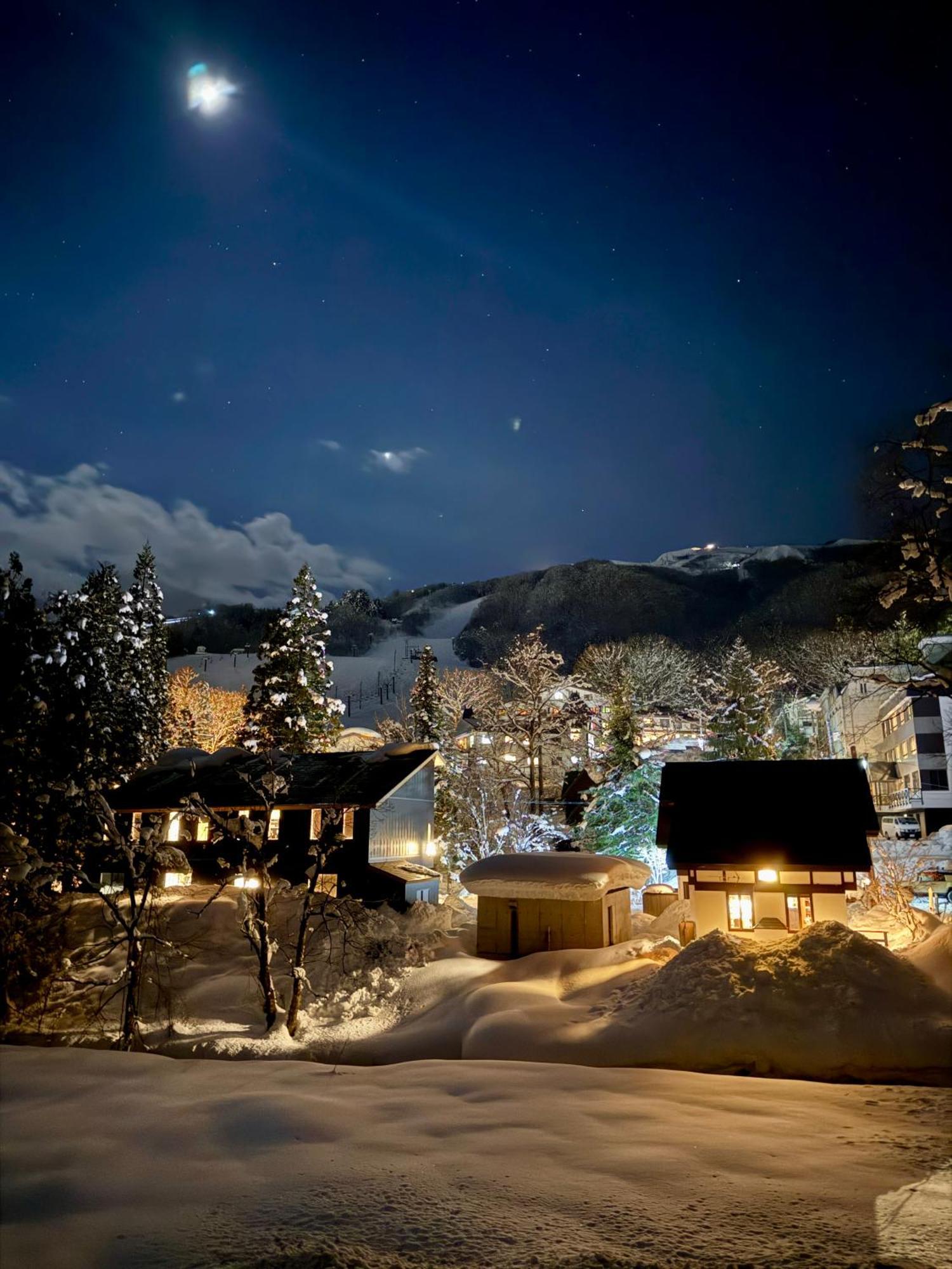 Zen Chalets Hakuba Eksteriør billede