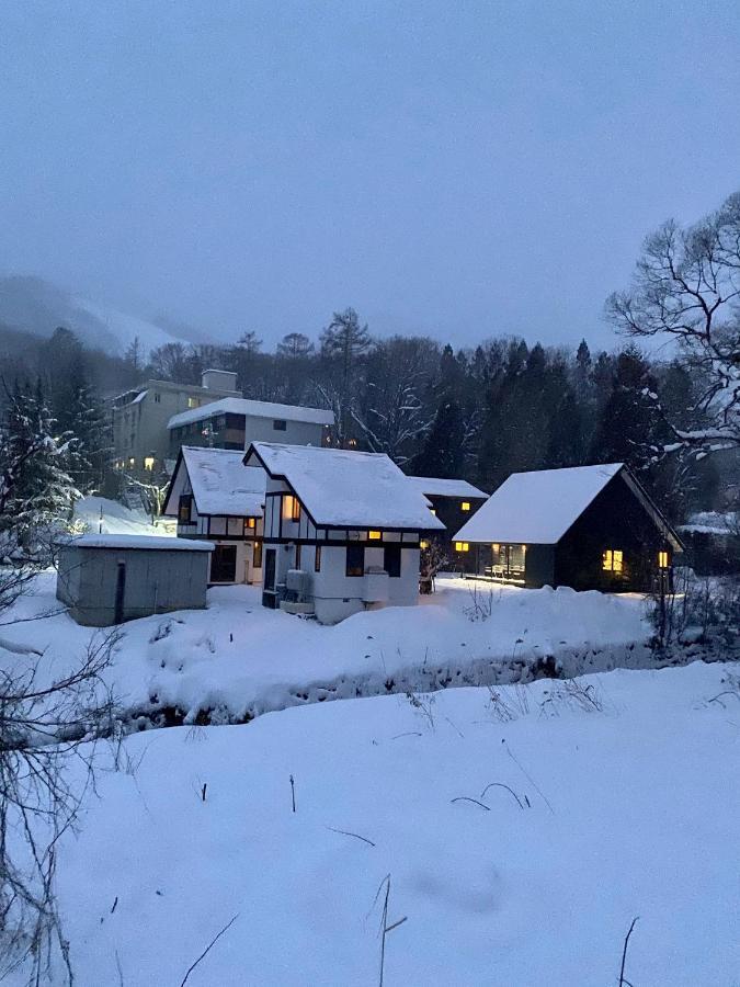 Zen Chalets Hakuba Eksteriør billede